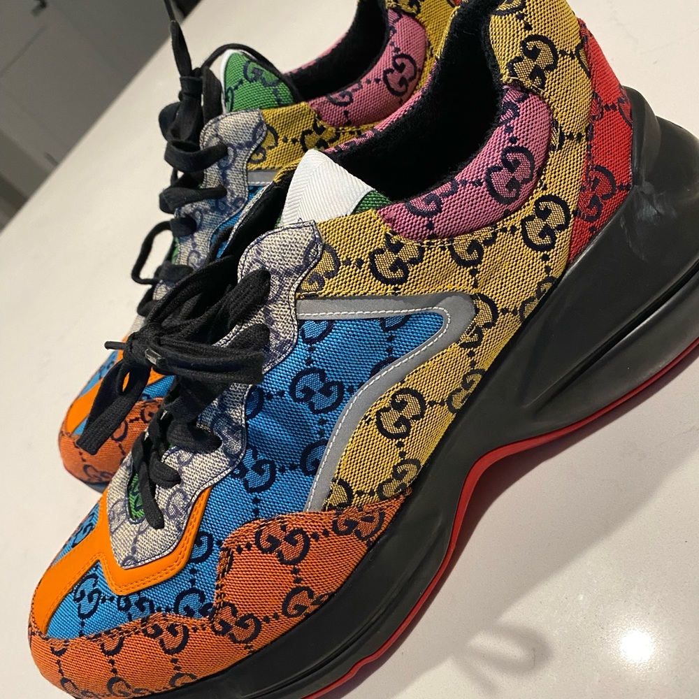 Gucci Men’s Rhyton GG multicolor sneakers . Worn ONCE size 10 . Great condition
